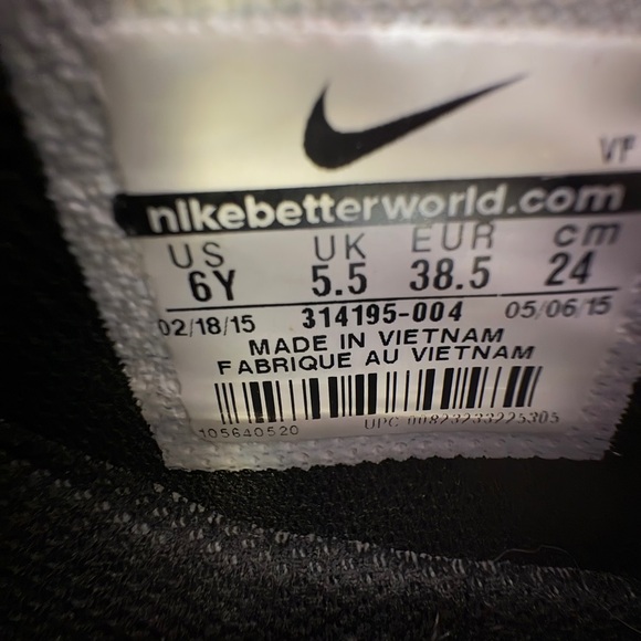 Nike Air Force 1 Mid Triple Black Sneakers, Youth 6.5 Woman’s 8 CW2289-001 - Picture 7 of 8